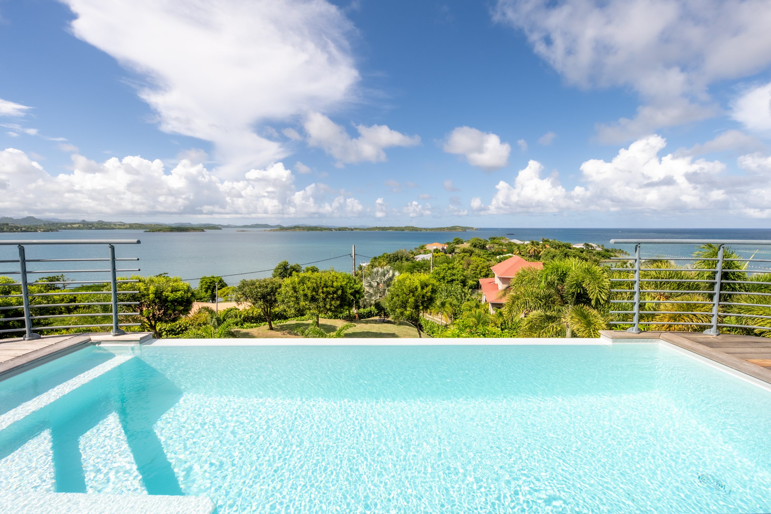 Villa Caribbean Blue Cherry